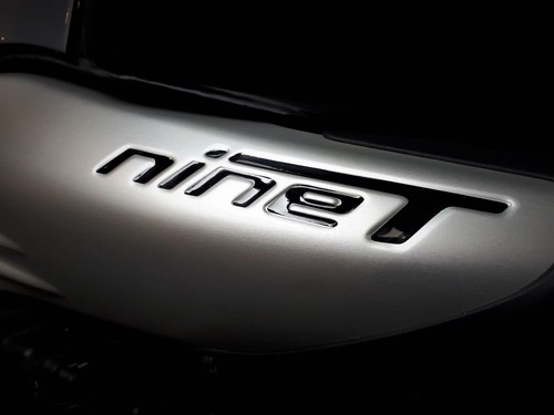 Aufkleber ninet logo - ninet, ansaugung